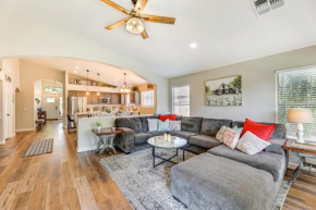 Centrally Located Gilbert Home Patio and Grill!